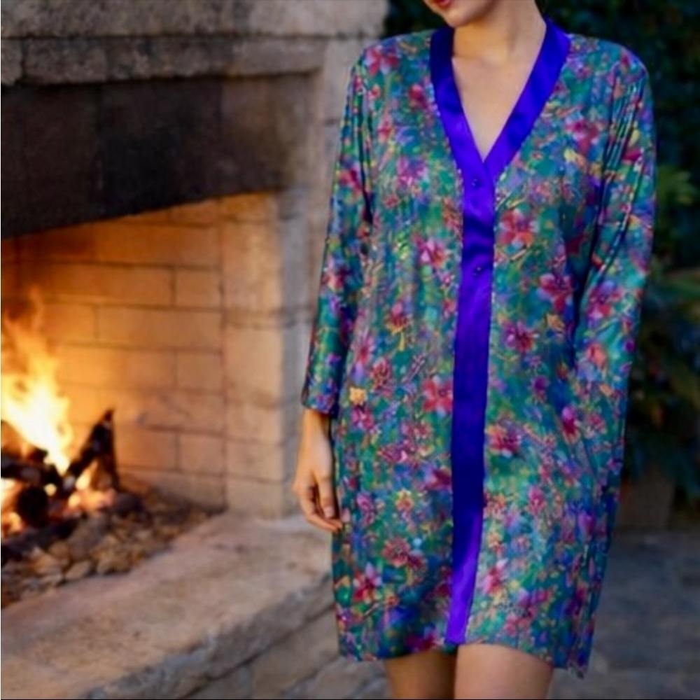 Victoria Secret Vintage Gold Label Purple Floral Paisley Night Shirt sz M/L